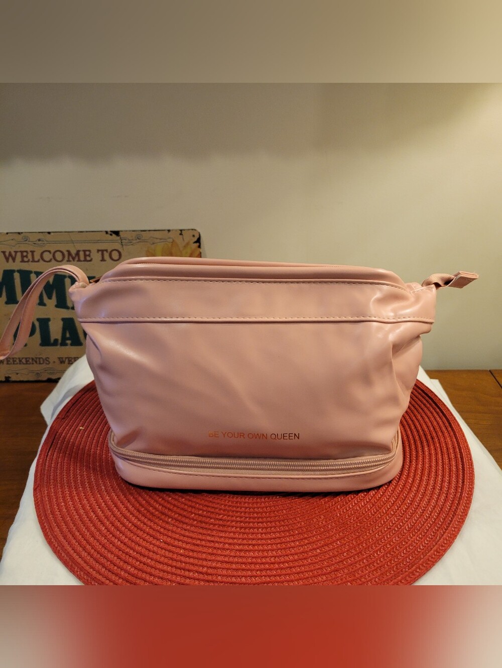 👝EUC~ COSMETIC TRAVEL BAG